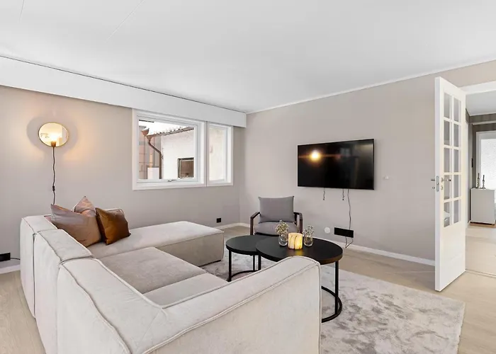 Enter - The Mountain View * Tromsø